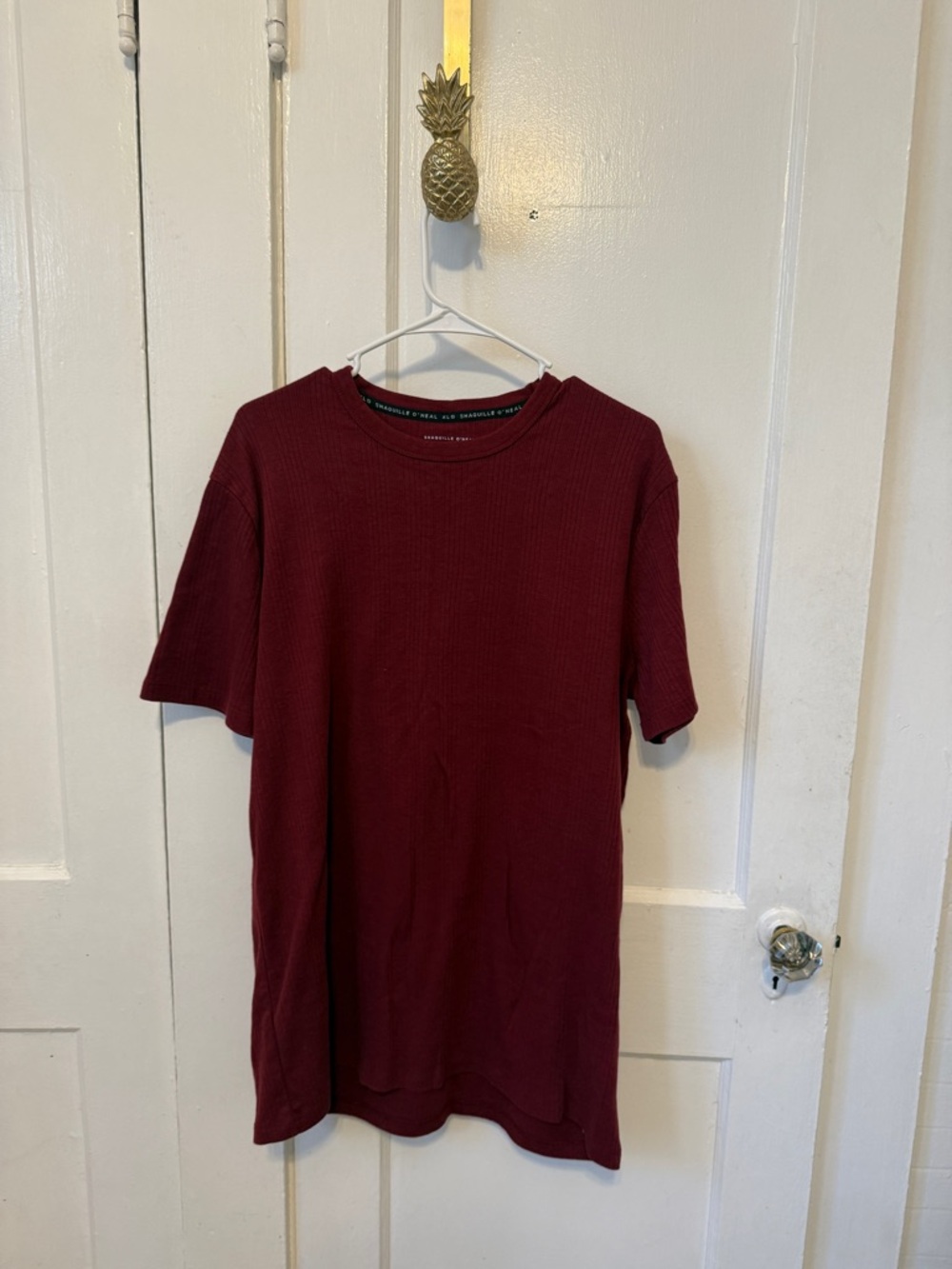 Shaquille O’Nesl XLG Men's Ribbed Short Sleeve Crewneck Shirt in Wine